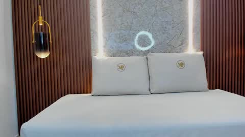 evony_beckerr online show from 12/04/25, 10:35