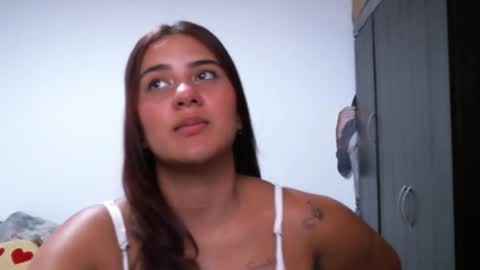 Snapshot of evy_conor chatting on 10/10/25, 04:39 Evy conor online show from 10/10/25, 04:39