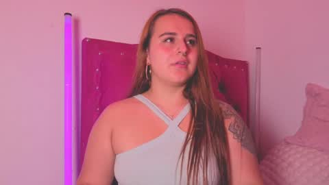 Snapshot of evy_orange1 chatting on 11/13/25, 03:49 EVY online show from 11/13/25, 03:49