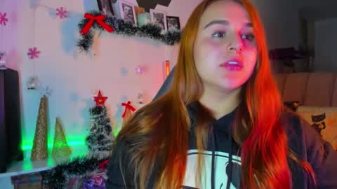 Snapshot of evy_orange1 chatting on 01/06/26, 02:15 EVY online show from 01/06/26, 02:15