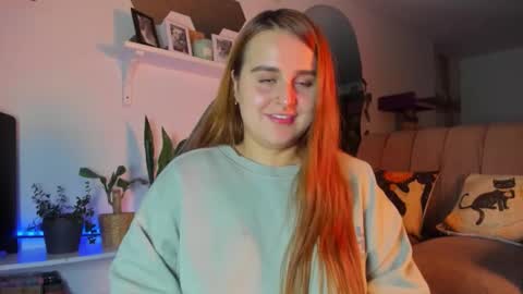 Snapshot of evy_orange1 chatting on 01/17/26, 04:06 EVY online show from 01/17/26, 04:06