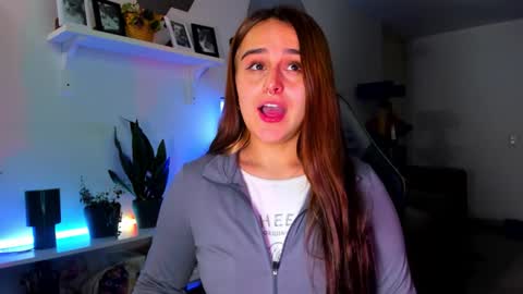 Snapshot of evy_orange1 chatting on 03/26/26, 01:11 EVY online show from 03/26/26, 01:11