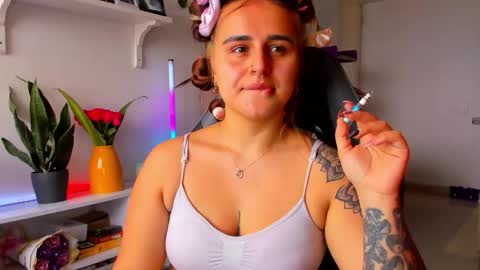 Snapshot of evy_orange1 chatting on 03/26/26, 04:01 EVY online show from 03/26/26, 04:01