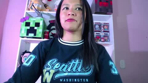 Snapshot of evybubbles_ chatting on 09/09/25, 04:06 Im Evy online show from 09/09/25, 04:06