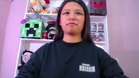 Snapshot of evybubbles_ chatting on 09/11/25, 05:57 Im Evy online show from 09/11/25, 05:57