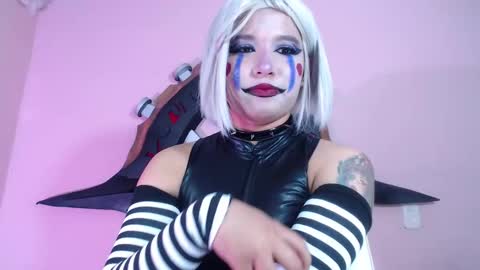 Snapshot of evybubbles_ chatting on 10/04/25, 11:25 Im Evy online show from 10/04/25, 11:25