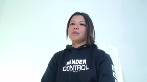 Im Evy online show from 02/01/26, 07:40