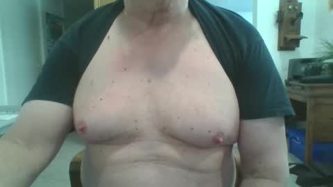 Snapshot of excitacbleguy9 chatting on 02/08/25, 06:44 was excitablyguy hacked online show from 02/08/25, 06:44