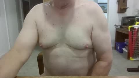 Snapshot of excitacbleguy9 chatting on 11/24/25, 04:07 was excitablyguy hacked online show from 11/24/25, 04:07