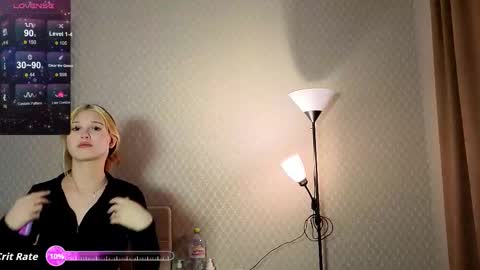 Snapshot of excited_kristi chatting on 10/30/25, 07:10 excited kristi online show from 10/30/25, 07:10