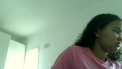 courtney online show from 11/18/25, 07:24