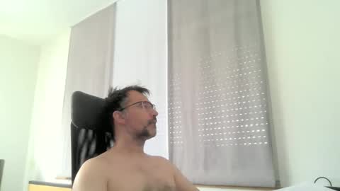 Snapshot of exhibit77 chatting on 06/09/26, 10:27 exhibit77 online show from 06/09/26, 10:27