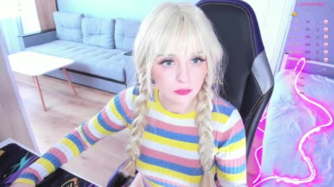 Snapshot of exhoneyangel chatting on 04/01/26, 11:11 Amy online show from 04/01/26, 11:11