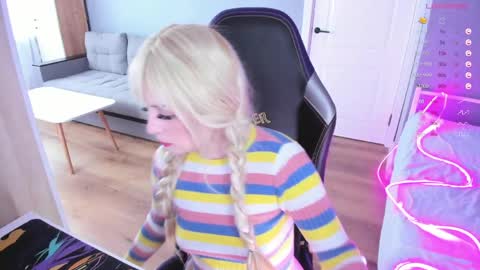 Snapshot of exhoneyangel chatting on 04/06/26, 12:28 Amy online show from 04/06/26, 12:28