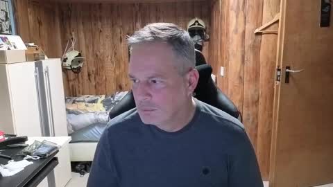 Snapshot of exibe1219 chatting on 01/08/25, 03:39 exibe1219 online show from 01/08/25, 03:39