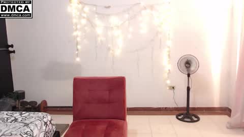 Snapshot of exoctic_ruby chatting on 10/27/25, 11:41 Ruby online show from 10/27/25, 11:41