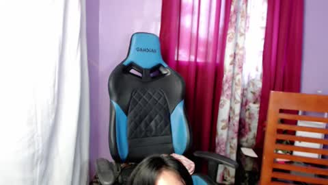 Snapshot of exotic_blacklixexx69 chatting on 12/29/24, 04:48 Lixe online show from 12/29/24, 04:48