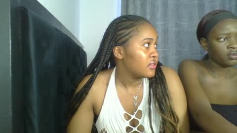 Snapshot of exotic_cutiee chatting on 06/15/26, 11:01 exotic_cutiee online show from 06/15/26, 11:01