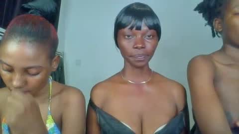 Snapshot of exotic_cutiee chatting on 07/20/26, 10:45 exotic_cutiee online show from 07/20/26, 10:45
