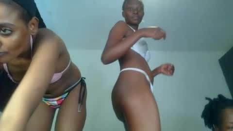 Snapshot of exotic_cutiee chatting on 07/24/26, 02:15 exotic_cutiee online show from 07/24/26, 02:15