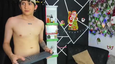 Snapshot of exotic_kisses_ chatting on 12/05/24, 05:28 exotic_kisses_ online show from 12/05/24, 05:28