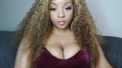 Paris online show from 03/20/26, 04:39