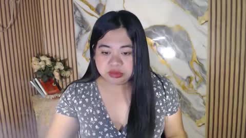 Snapshot of exoticpinayx chatting on 04/12/26, 02:33 SHANTAL MARIE online show from 04/12/26, 02:33