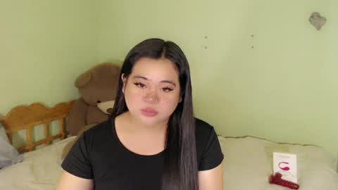 Snapshot of exoticpinayx chatting on 06/20/26, 04:21 SHANTAL MARIE online show from 06/20/26, 04:21