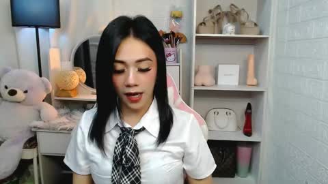 exotictssavie online show from 03/01/25, 06:11
