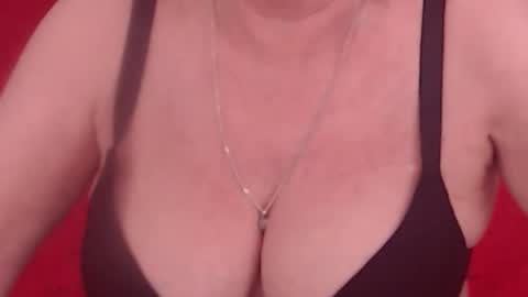 Snapshot of experiencedalana chatting on 03/08/26, 02:32 Alana online show from 03/08/26, 02:32