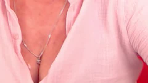 Snapshot of experiencedalana chatting on 04/21/26, 11:18 Alana online show from 04/21/26, 11:18