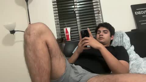 Snapshot of experimentrial43 chatting on 10/31/25, 06:14 experimentrial43 online show from 10/31/25, 06:14