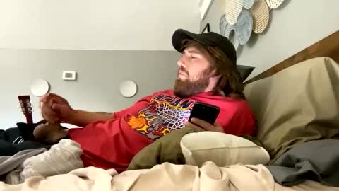 Explosivee andyy online show from 11/16/25, 08:03