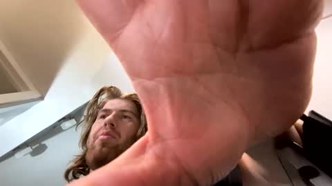 Explosivee andyy online show from 11/30/25, 07:45