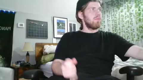 Snapshot of explosive_andyy chatting on 03/07/26, 07:49 Explosivee andyy online show from 03/07/26, 07:49