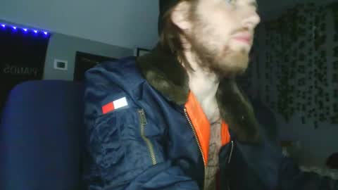 Snapshot of explosive_andyy chatting on 03/12/26, 10:54 Explosivee andyy online show from 03/12/26, 10:54