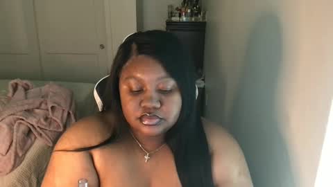 Snapshot of explosivekitty69 chatting on 10/07/25, 10:18 Miss Kitty online show from 10/07/25, 10:18