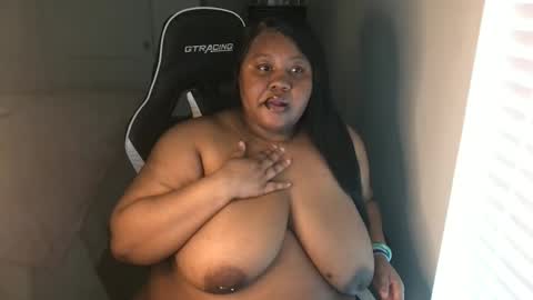 Snapshot of explosivekitty69 chatting on 10/08/25, 11:46 Miss Kitty online show from 10/08/25, 11:46