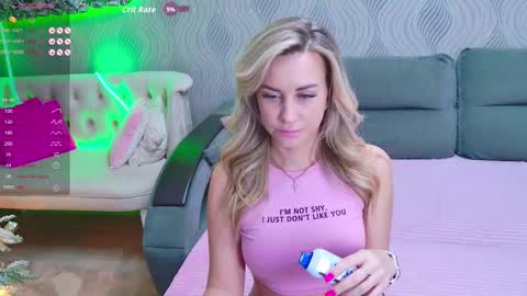 Snapshot of explosivestuff chatting on 01/15/26, 03:33 Anna online show from 01/15/26, 03:33