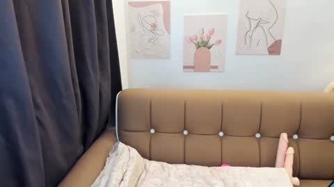 Snapshot of expnsivecandy06 chatting on 10/22/25, 09:03 hotandsexygiendy online show from 10/22/25, 09:03