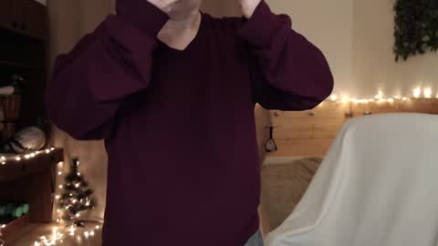 Snapshot of exponentex5 chatting on 12/18/24, 04:20 Crystal online show from 12/18/24, 04:20