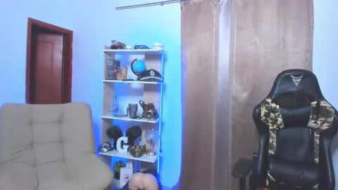 Snapshot of exquisite_gabe chatting on 03/02/25, 10:48 GABRIEL online show from 03/02/25, 10:48