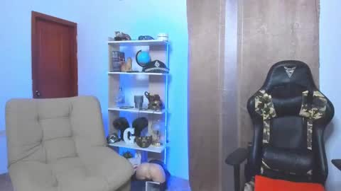 Snapshot of exquisite_gabe chatting on 03/12/25, 02:09 GABRIEL online show from 03/12/25, 02:09