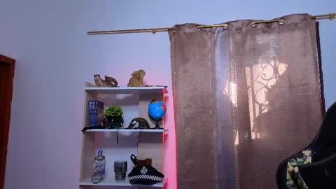 Snapshot of exquisite_gabe chatting on 09/18/25, 08:33 GABRIEL online show from 09/18/25, 08:33