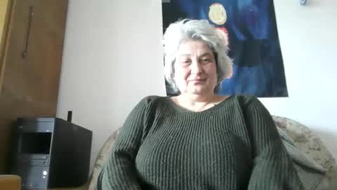 ExquisiteMature online show from 04/15/26, 07:48