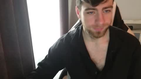 Snapshot of exstayz chatting on 12/14/25, 08:41 Sweetheart online show from 12/14/25, 08:41