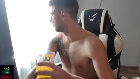 Snapshot of exstayz chatting on 01/11/26, 07:57 Sweetheart online show from 01/11/26, 07:57