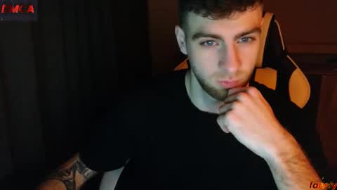 Snapshot of exstayz chatting on 02/11/26, 10:15 Sweetheart online show from 02/11/26, 10:15