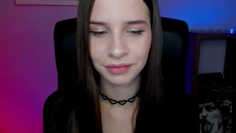 Maya online show from 11/26/25, 07:42