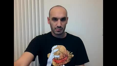 Snapshot of extr0 chatting on 12/20/25, 10:50 Extro online show from 12/20/25, 10:50